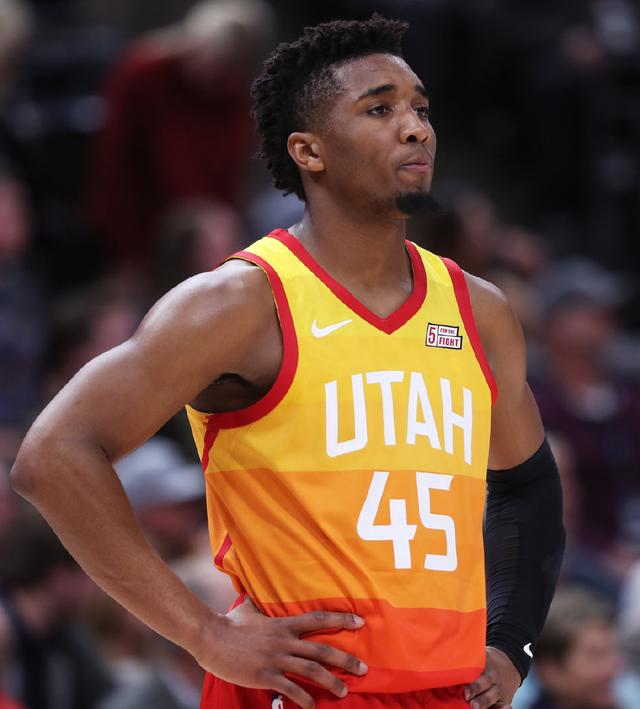 和三秒区的 和三秒区的