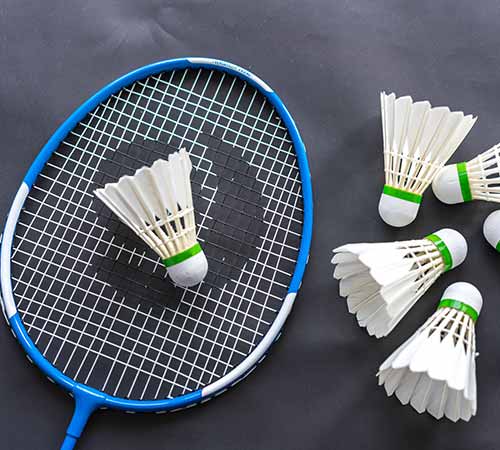 连续三年获 连续三年获