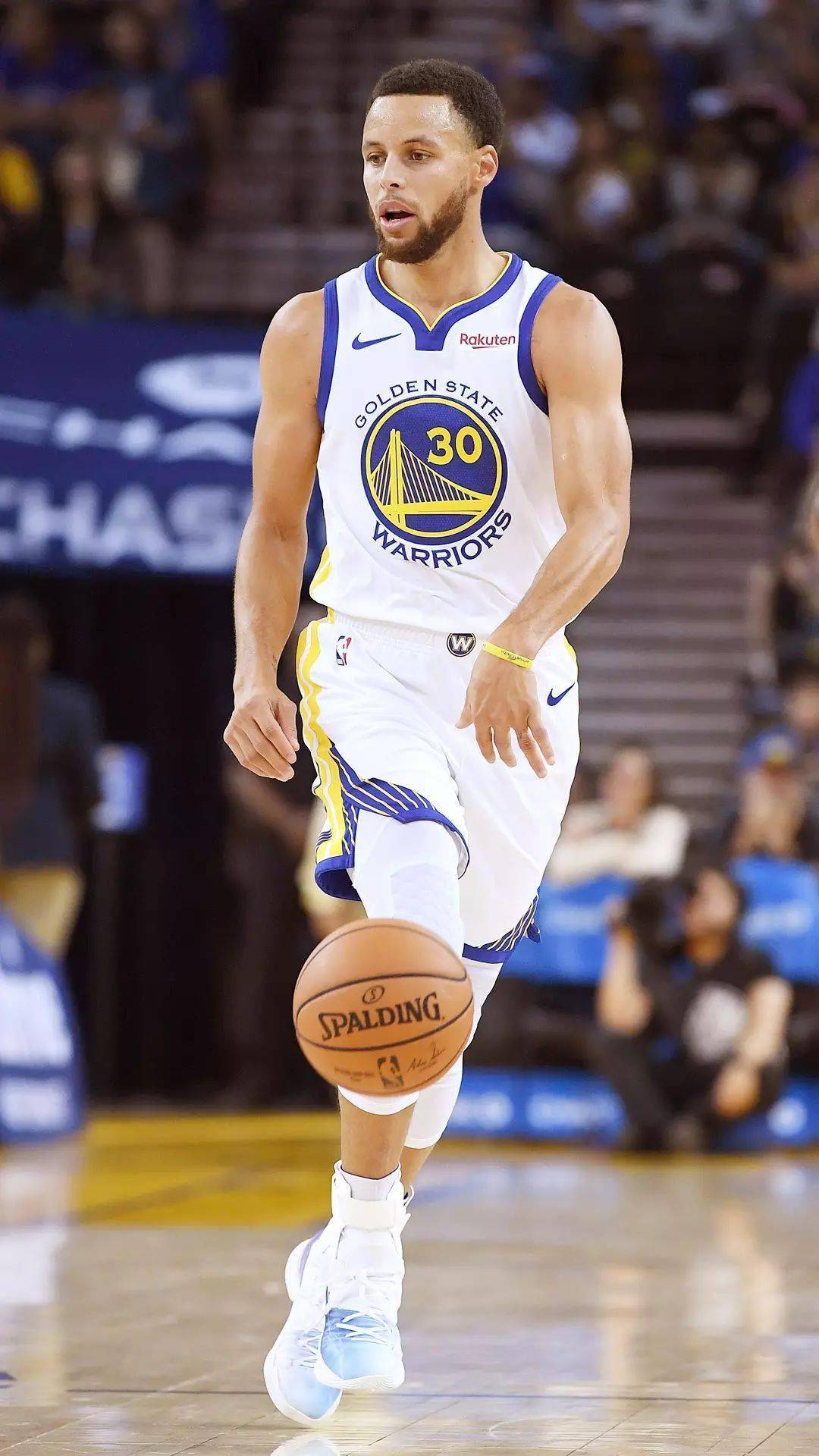 又能聚焦他 又能聚焦他