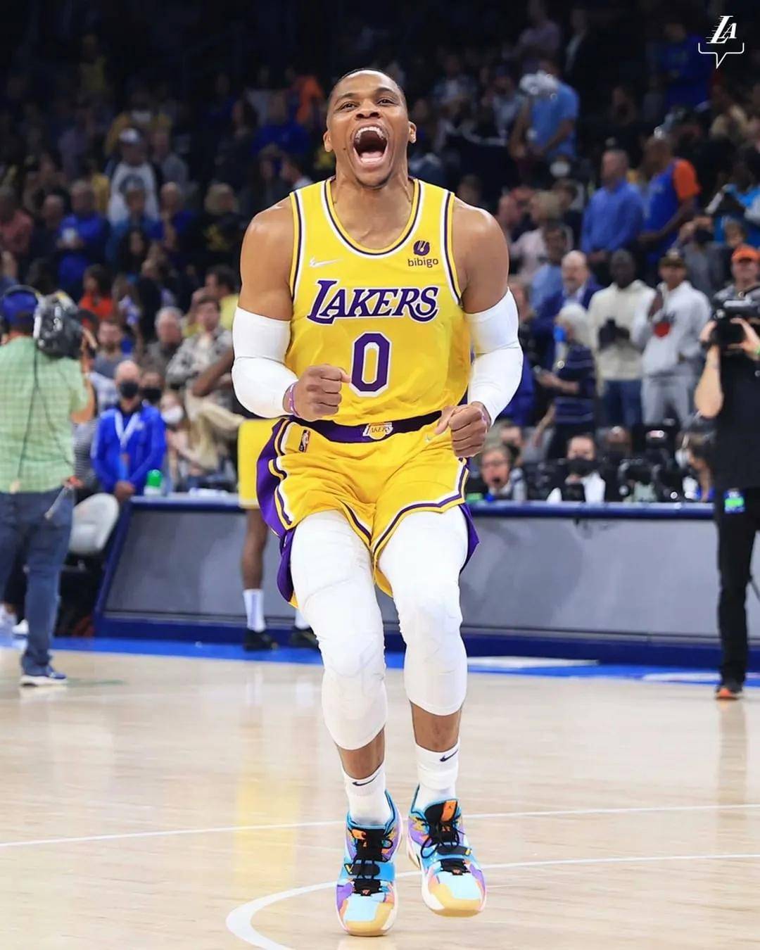 能同时牵制 能同时牵制